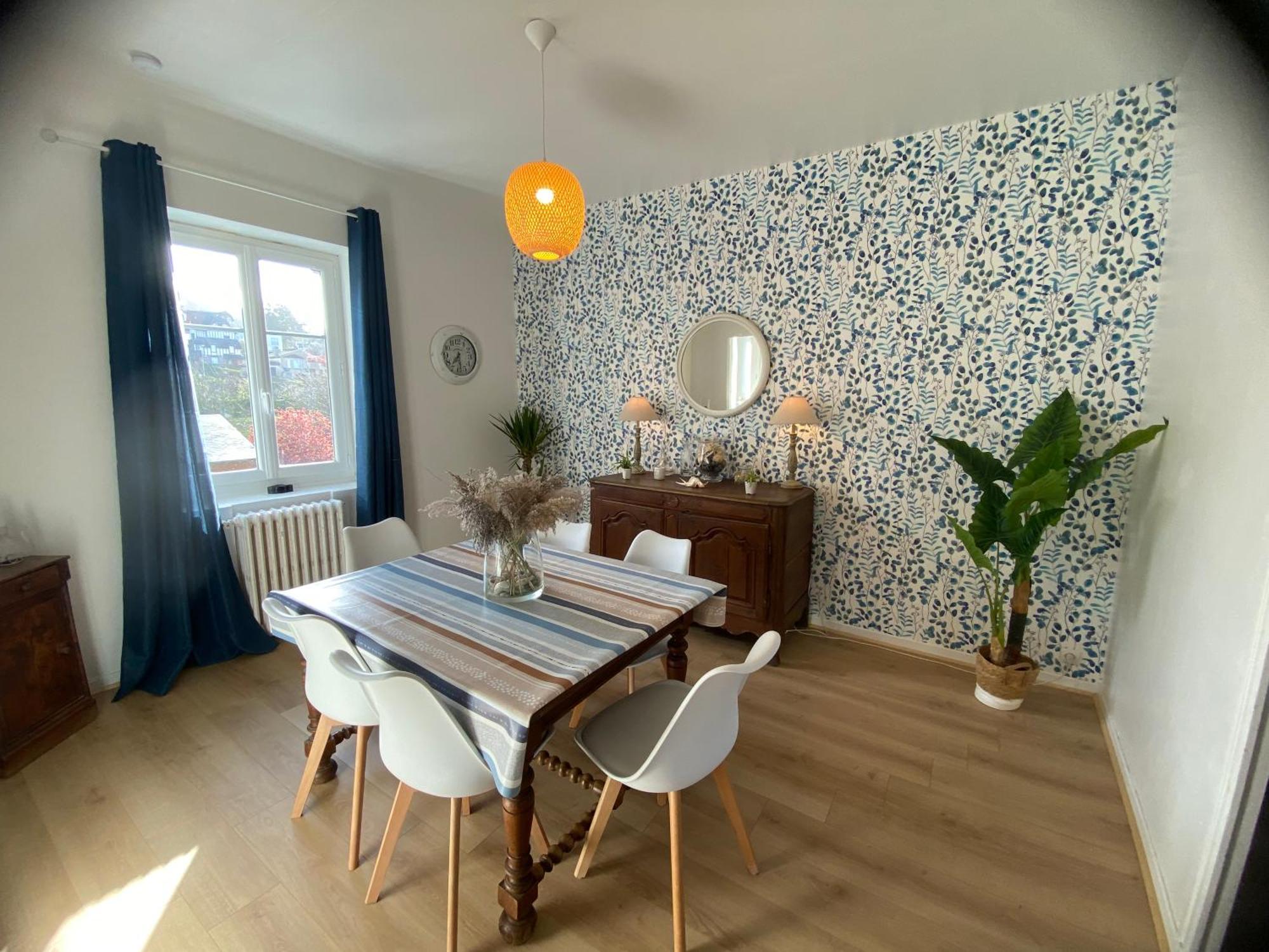 Apartment Quatre Couchages, 100 M *